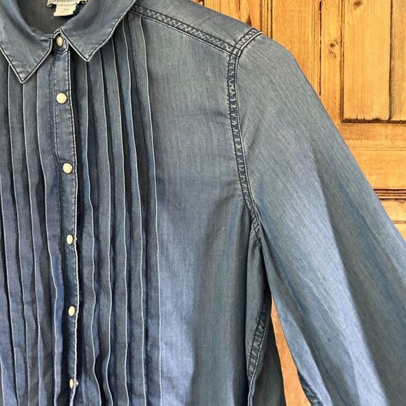 Sundance XS Blue Chambray‎ Button Front Blouse Long Sleeve Pleated Shirt Tessa - Picture 2 of 6